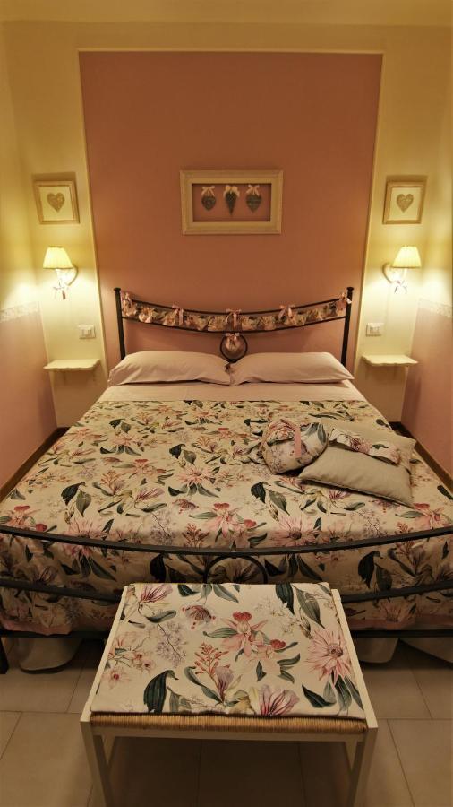 Villa La Casina Dei Cuori Di Nonna Miglia Pallerone Exterior foto